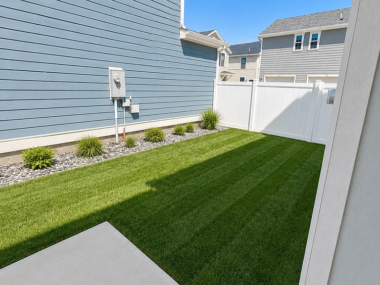 6033 Farmstead Ave — Photo 17