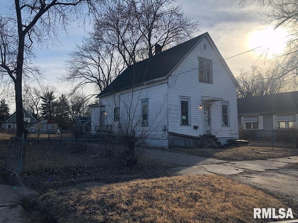 2nd image of 2512 W Humboldt St