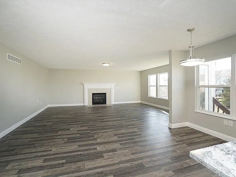 6672 Westminster Ct — Photo 6