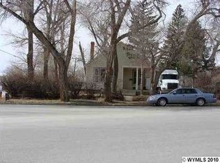 802 7th St, Rawlins, WY 82301