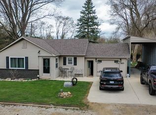 9801 E Newburg Rd, Durand, MI 48429