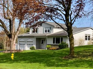 724 Mont Vista Ln, Webster, NY 14580