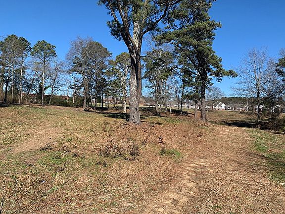 4th image of 47 Ashbrook Ln