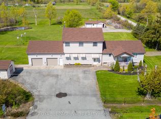 10195 Stanley Ave, Niagara Falls, ON L2G 0V7