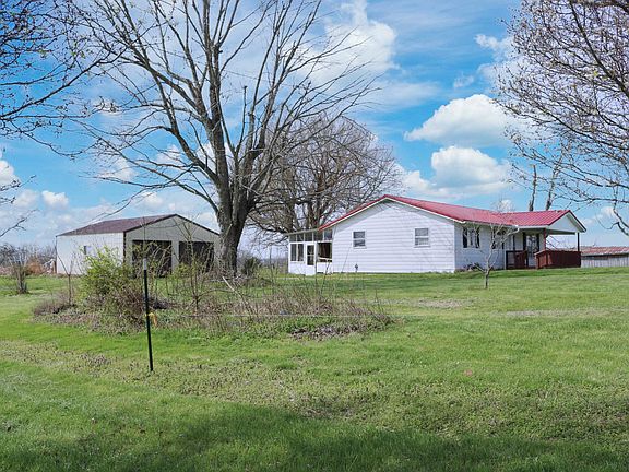 4th image of 1305 Bethel Ridge Rd