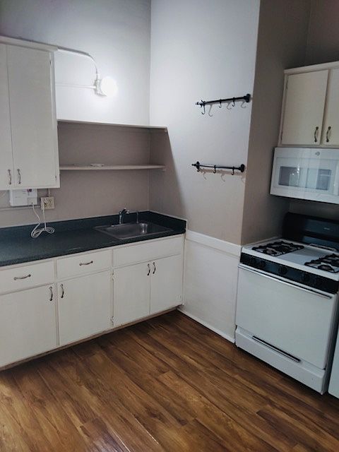1st image of 115 Sutter Ave #6