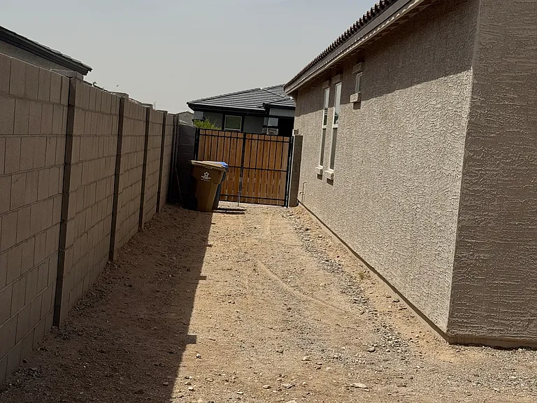 24562 W Hopi St — Photo 18