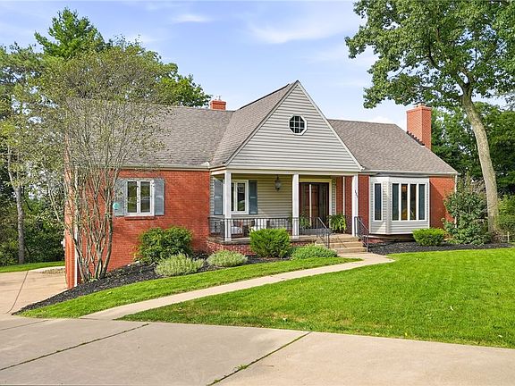 5th image of 135 Derwent Dr