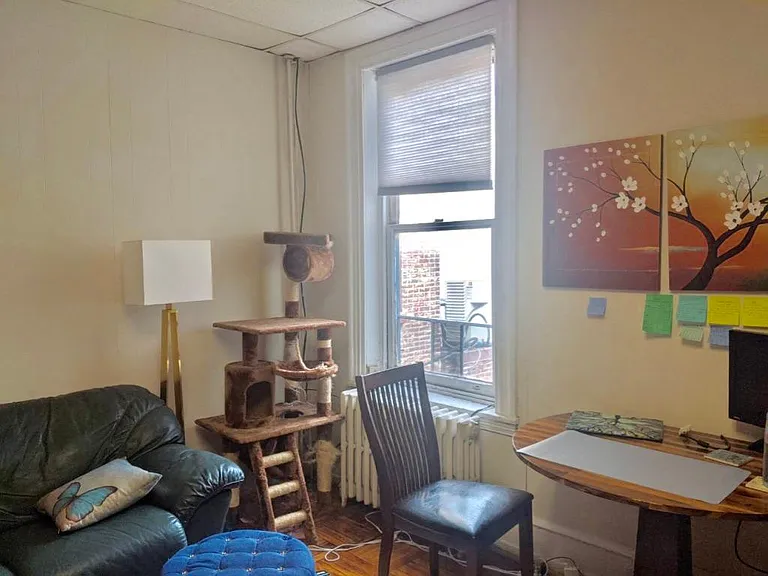 1821 Spring Garden St #2R — Photo 5