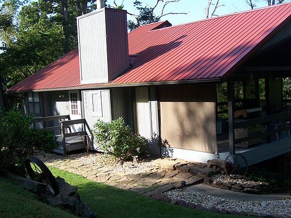 5th image of 2600 E Graham Dr