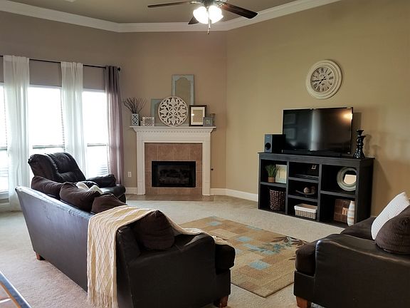 4th image of 42475 Wynstone Dr