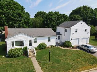 273 State St, Bristol, RI 02809