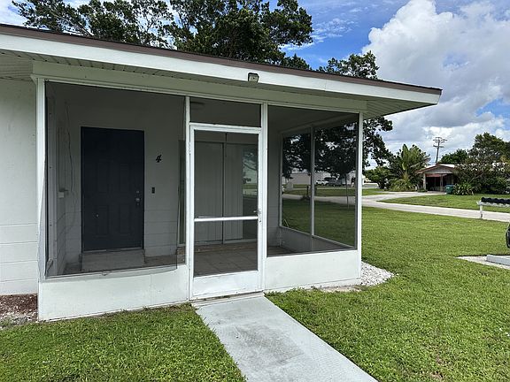 2nd image of 4908 Viceroy Ct #4