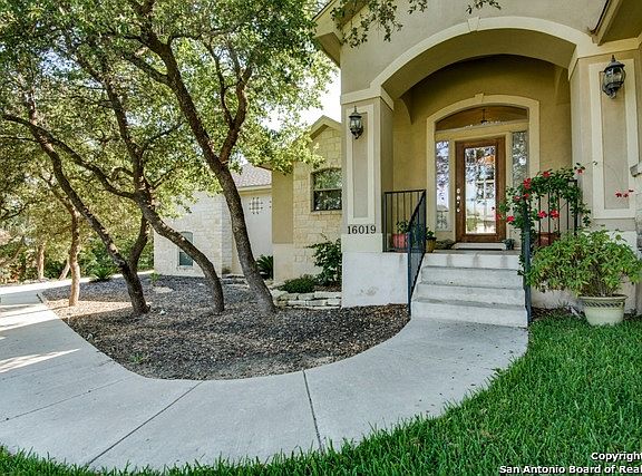 3rd image of 16019 E White Fawn Dr