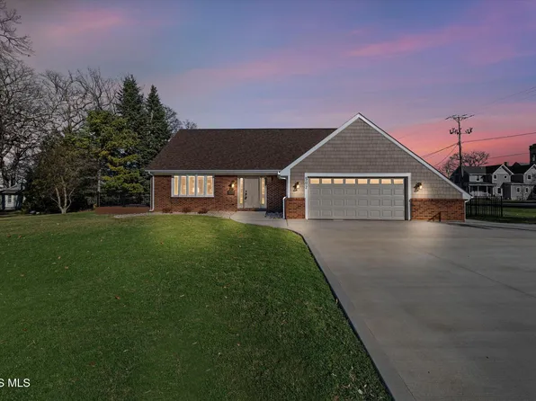 502 Stone St, Lakeside Marblehead, OH 43440