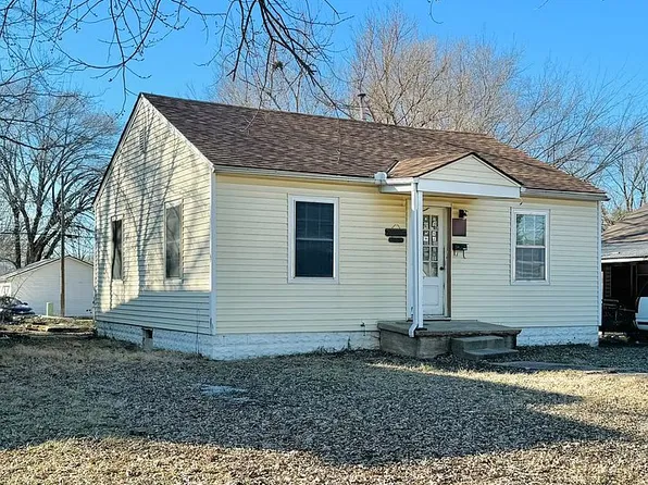 1306 N B St, Wellington, KS 67152