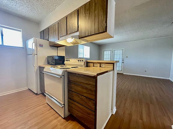 4th image of 1229 N Lbj Dr APT 205