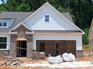 6988 Manchester Dr, Flowery Branch, GA