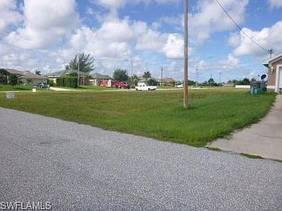 5th image of 2112 NW 1st Pl