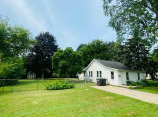 5916 Ziegler St, Taylor, MI 48180