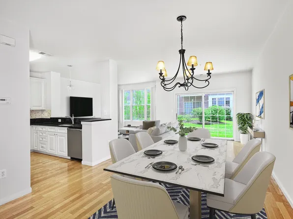 74 Lydia Dr, West New York, NJ 07093