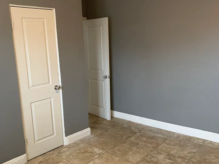 1803 Linden Ave — Photo 18