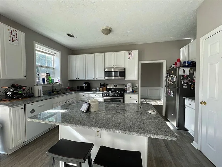 2120 Grand Jct — Photo 6