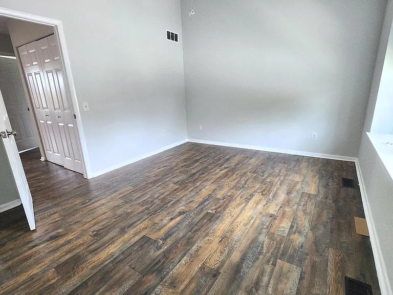 114 Brent Ct — Photo 22