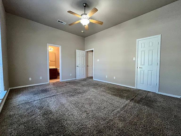1506 Poinsettia Blvd — Photo 8