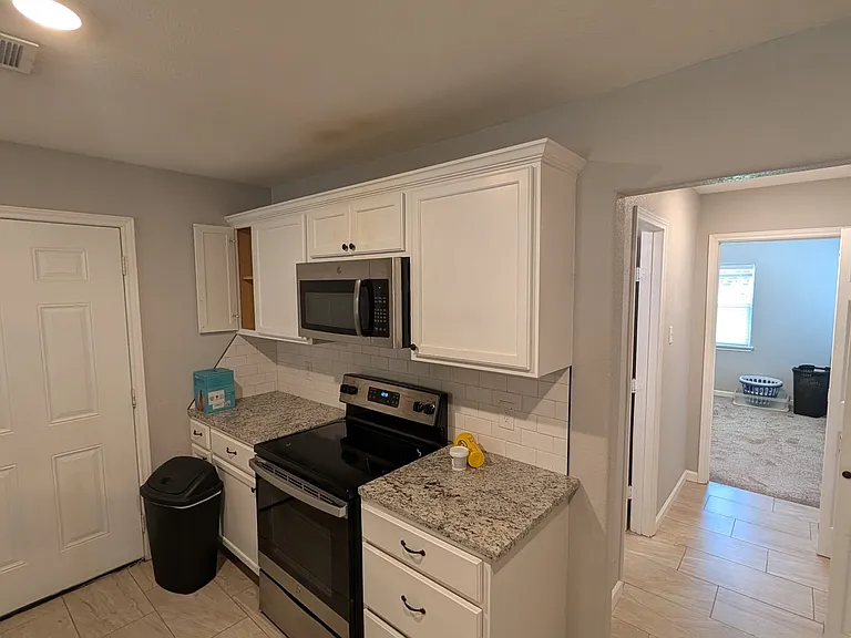 510 NE 18th St #512 — Photo 15