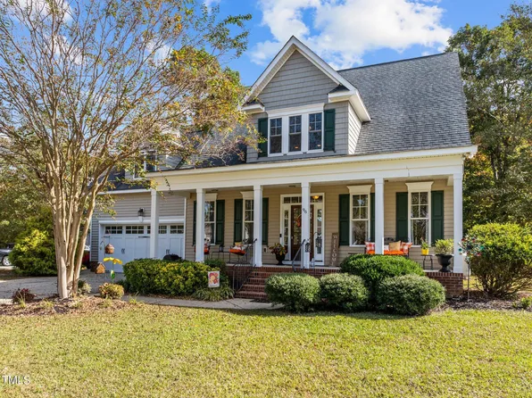 96 Robert Branch Cir, Fuquay Varina, NC 27526