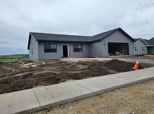 1942 Brownell St, Saint Charles, MN 55972