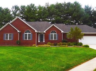 1105 Country Club Ct, Cookeville, TN 38501