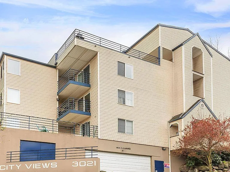City View Apartments in West Seattle — Photo 15