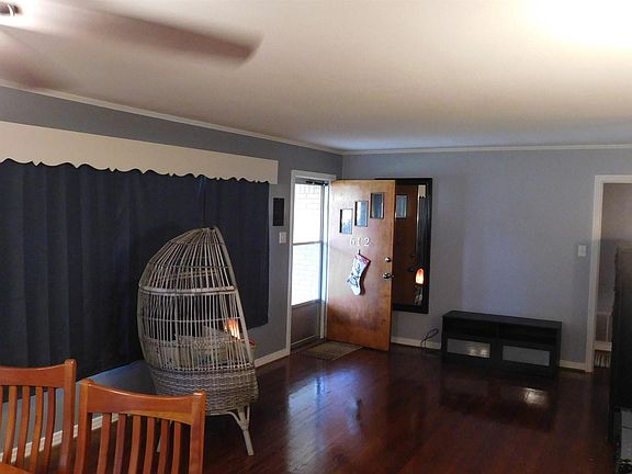 5th image of 612 N Englewood Ave