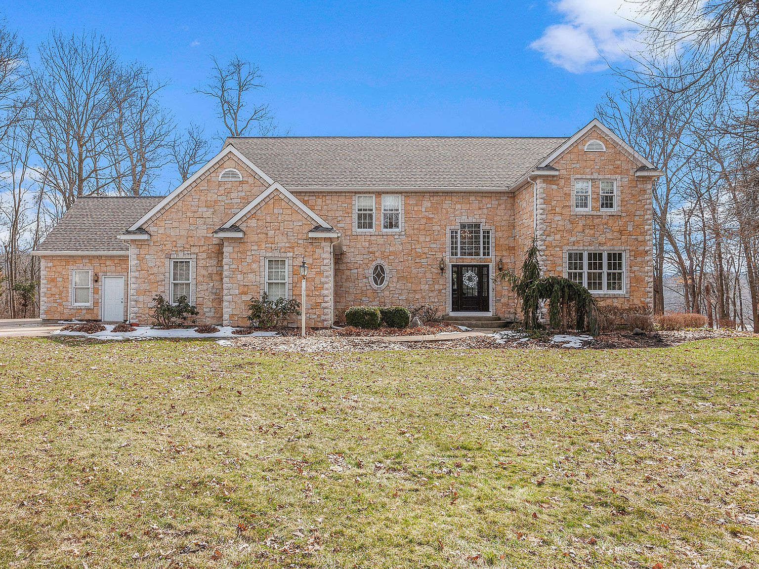 13922 Thompson Dr NE, Lowell, MI 49331 Zillow