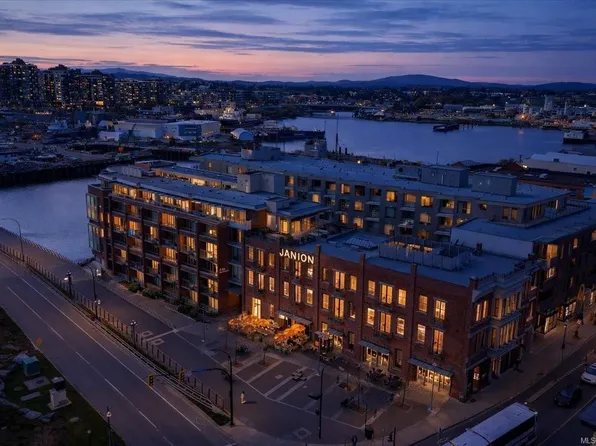 456 Pandora Ave #206, Victoria, BC V8W 0E3