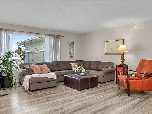 5th image of 427 Abel Pl
