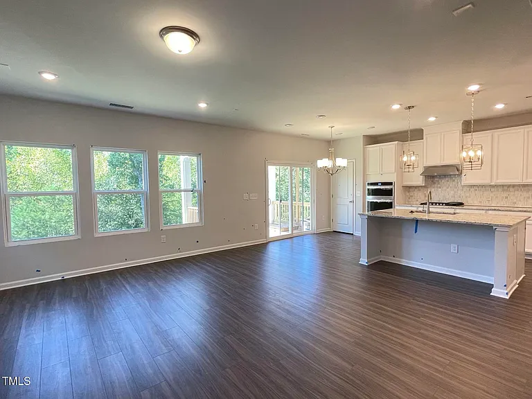 700 Sage Oak Ln — Photo 6