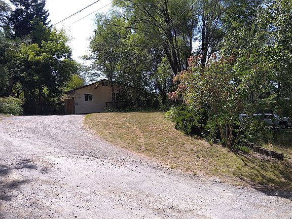 Upper Driveway/Parking