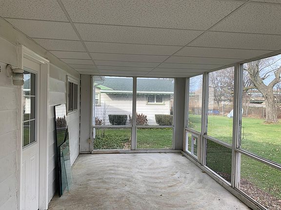 4th image of 2803 Pittsburgh Ave