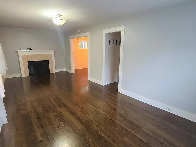 2102 Murray Ave — Photo 20