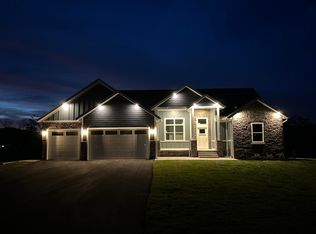13 Wilderness Pines Ln, Reeds Spring, MO 65737
