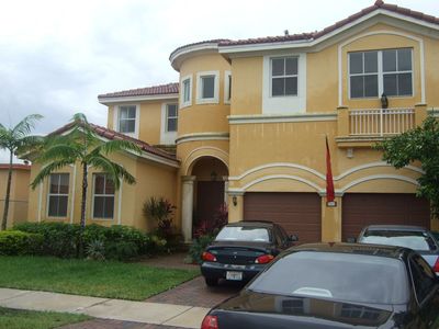 8912 NW 180th Ter, Hialeah, FL, 33018