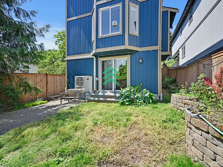 4084 Letitia Ave S — Photo 23