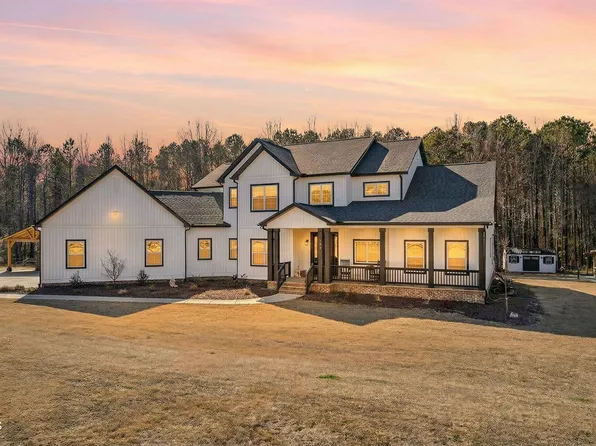 794 Cobb Rd, Benson, NC 27504