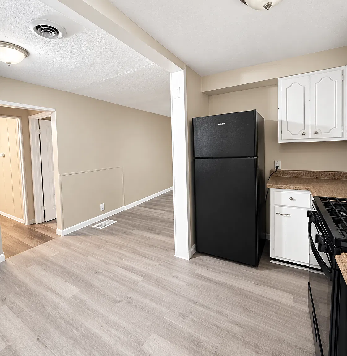 3 bed, 1180 sqft, $1,650 — Photo 4