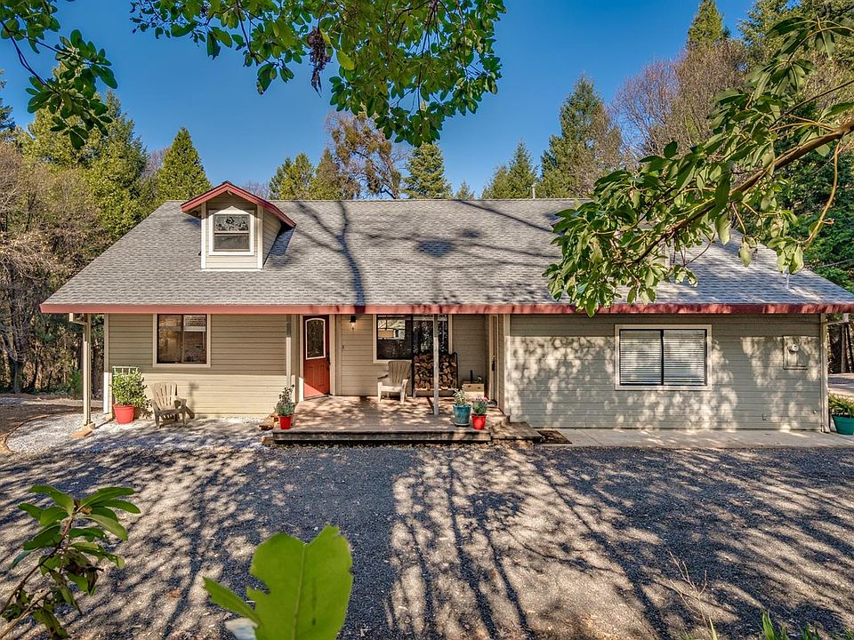 1st image of 5887 Amber Ct