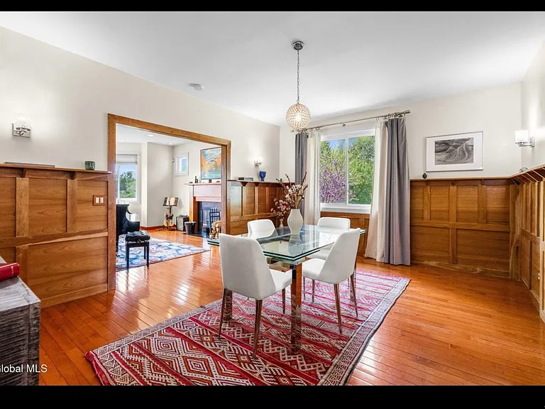 8 Fox Glove Ct — Photo 13