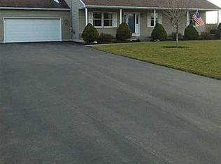 11881 Meahl Rd, Akron, NY 14001